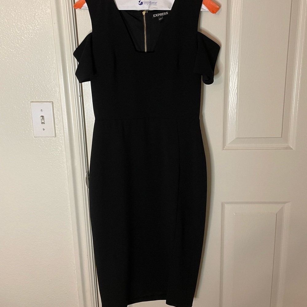 Express dress, warn maybe 3 times.